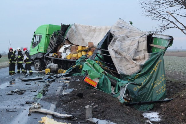 Wypadek pod Lasocicami. Jeden z kierowców pod wpływem alkoholu (zdjęcia)