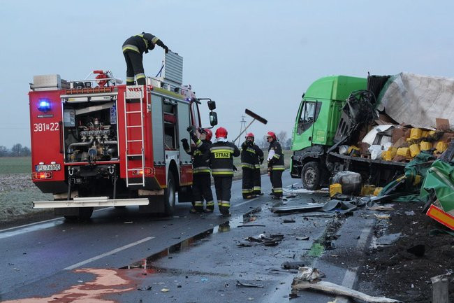 Wypadek pod Lasocicami. Jeden z kierowców pod wpływem alkoholu (zdjęcia)