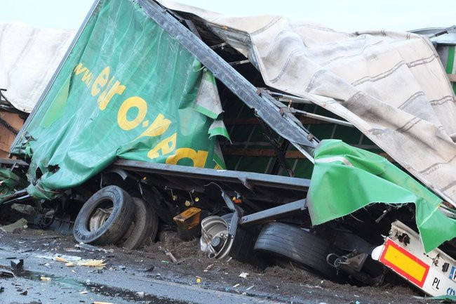 Wypadek pod Lasocicami. Jeden z kierowców pod wpływem alkoholu (zdjęcia)