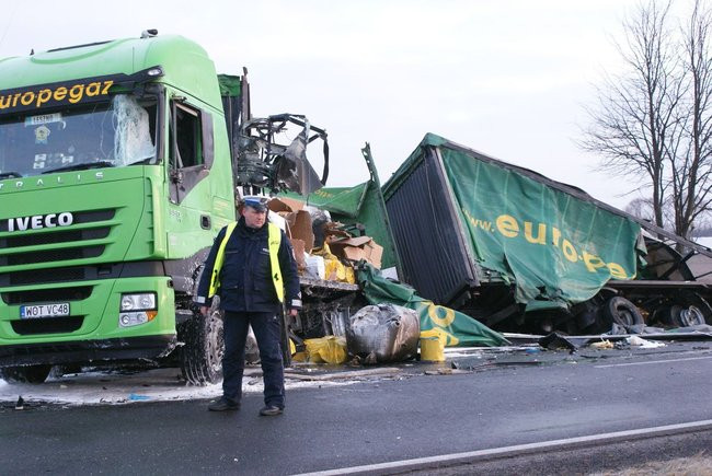 Wypadek pod Lasocicami. Jeden z kierowców pod wpływem alkoholu (zdjęcia)