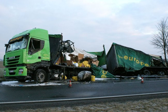 Wypadek pod Lasocicami. Jeden z kierowców pod wpływem alkoholu (zdjęcia)