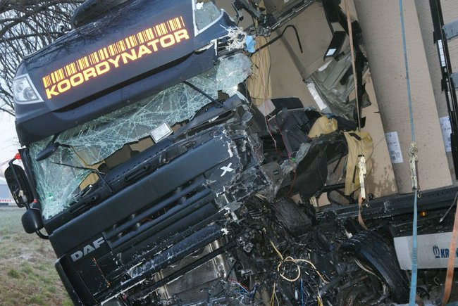 Wypadek pod Lasocicami. Jeden z kierowców pod wpływem alkoholu (zdjęcia)