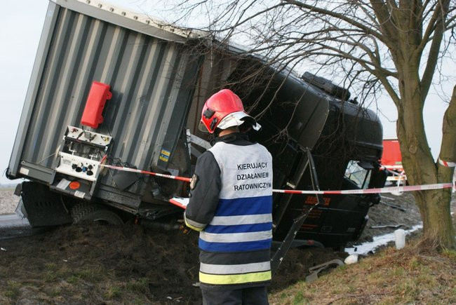 Wypadek pod Lasocicami. Jeden z kierowców pod wpływem alkoholu (zdjęcia)