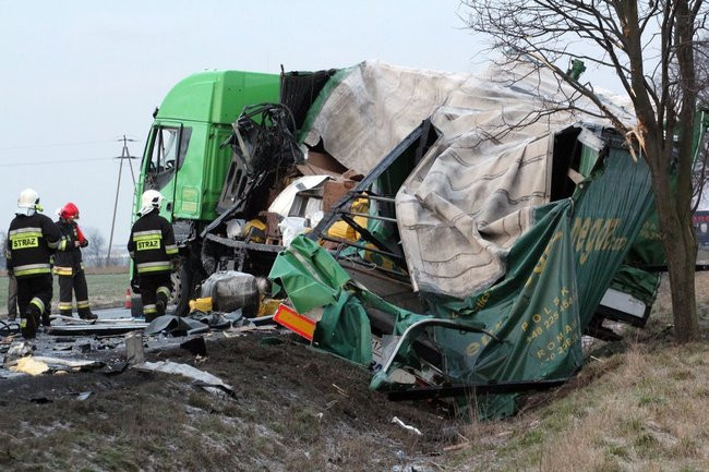 Wypadek pod Lasocicami. Jeden z kierowców pod wpływem alkoholu (zdjęcia)