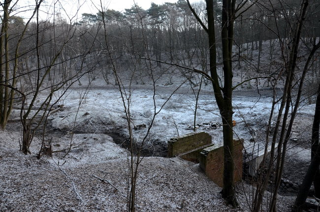 Nim spiętrzą wodę