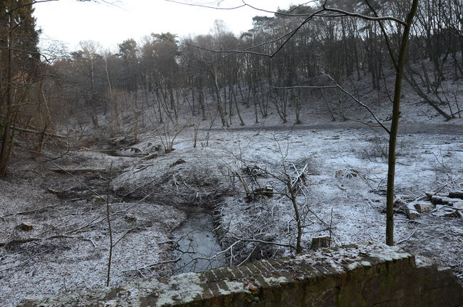 Nim spiętrzą wodę