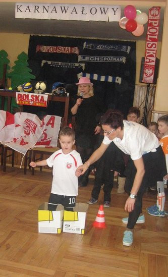 Sportowo-baśniowy bal w Dąbczu (zdjęcia)