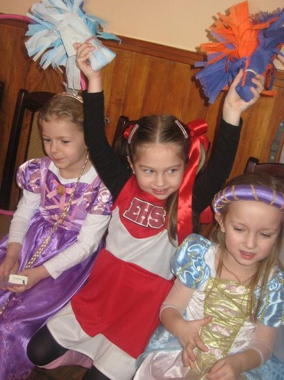 Sportowo-baśniowy bal w Dąbczu (zdjęcia)