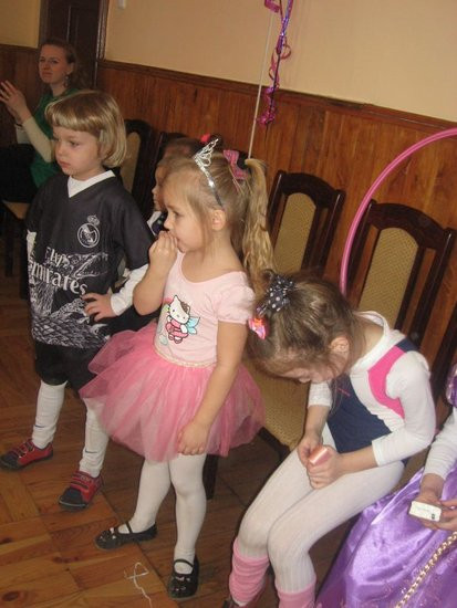 Sportowo-baśniowy bal w Dąbczu (zdjęcia)