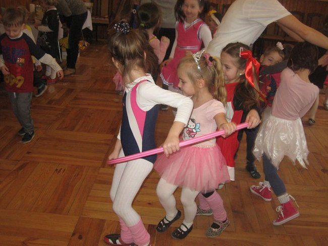 Sportowo-baśniowy bal w Dąbczu (zdjęcia)