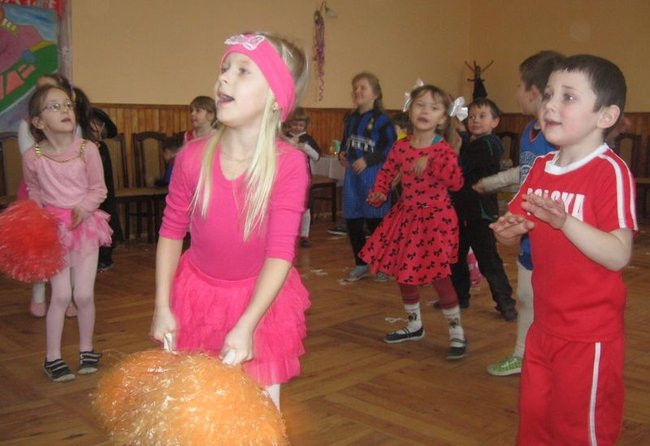 Sportowo-baśniowy bal w Dąbczu (zdjęcia)