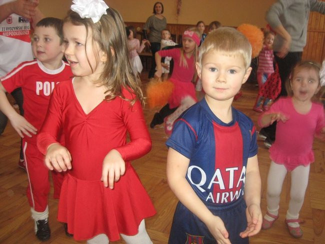 Sportowo-baśniowy bal w Dąbczu (zdjęcia)