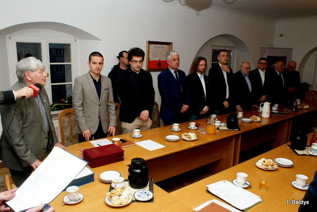 Uhonorowany za 65 lat pracy trenerskiej (zdjęcia)