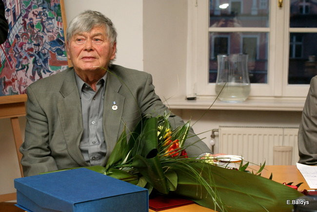 Uhonorowany za 65 lat pracy trenerskiej (zdjęcia)