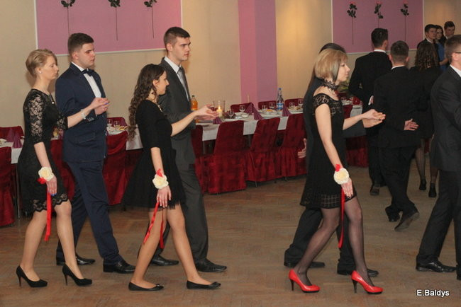 Bukiety kwiatów dla nauczycieli ZSRB (zdjęcia)