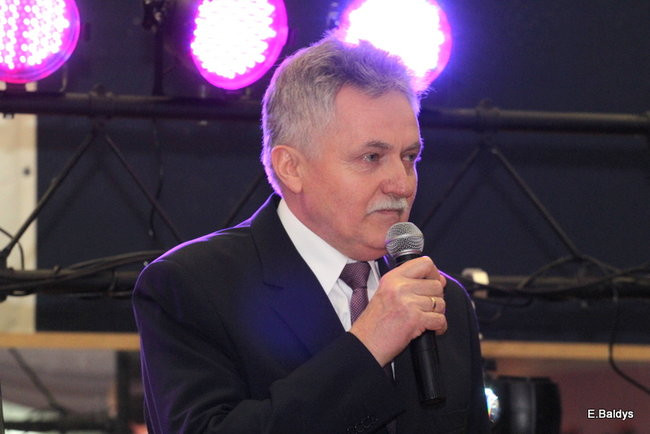 Bukiety kwiatów dla nauczycieli ZSRB (zdjęcia)