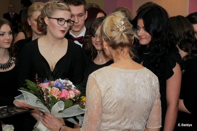 Bukiety kwiatów dla nauczycieli ZSRB (zdjęcia)