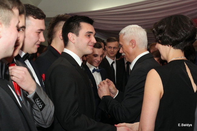 Bukiety kwiatów dla nauczycieli ZSRB (zdjęcia)