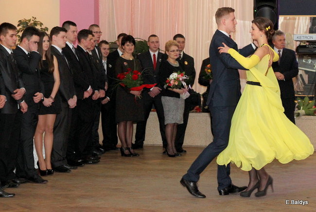 Bukiety kwiatów dla nauczycieli ZSRB (zdjęcia)