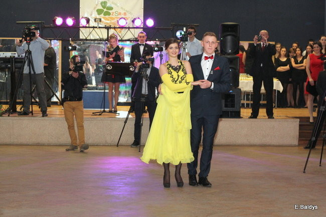 Bukiety kwiatów dla nauczycieli ZSRB (zdjęcia)