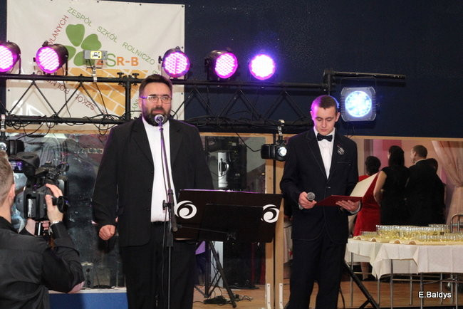 Bukiety kwiatów dla nauczycieli ZSRB (zdjęcia)