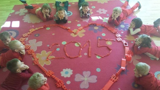 Przedszkolaki z Rydzyny obchodzą Walentynki (zdjęcia)