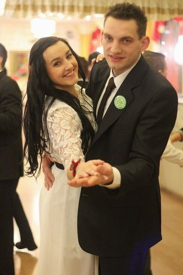 Maturzyści z Bojanowa na parkiecie (zdjęcia)