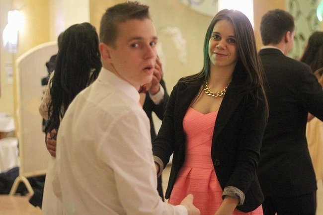 Maturzyści z Bojanowa na parkiecie (zdjęcia)