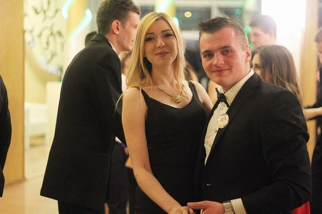 Maturzyści z Bojanowa na parkiecie (zdjęcia)