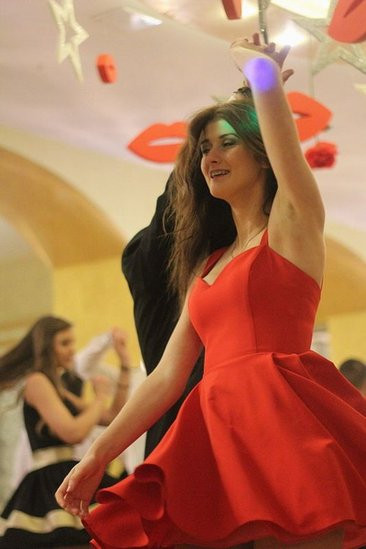 Maturzyści z Bojanowa na parkiecie (zdjęcia)