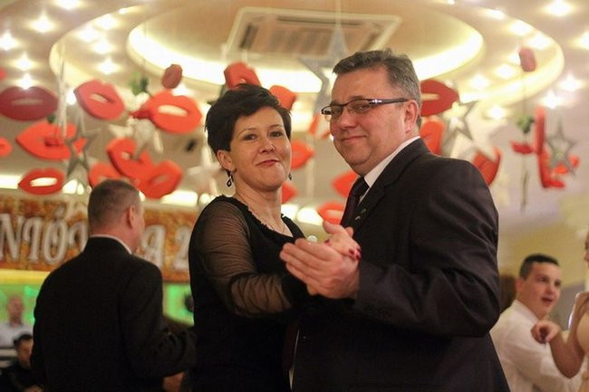 Maturzyści z Bojanowa na parkiecie (zdjęcia)