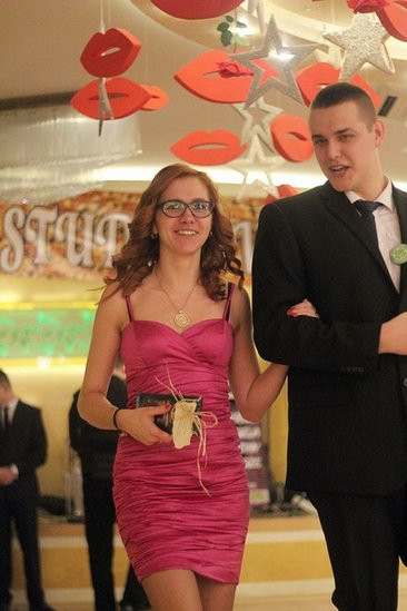 Maturzyści z Bojanowa na parkiecie (zdjęcia)