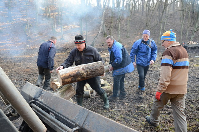 Integracja przy społecznej pracy (zdjęcia)