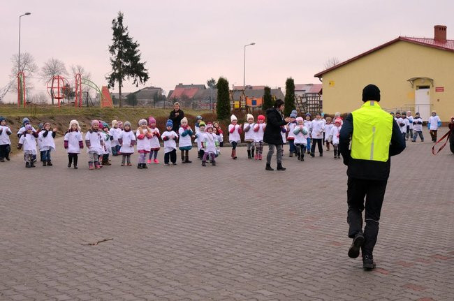 Tumko biega z uczniami i przedszkolakami (zdjęcia)