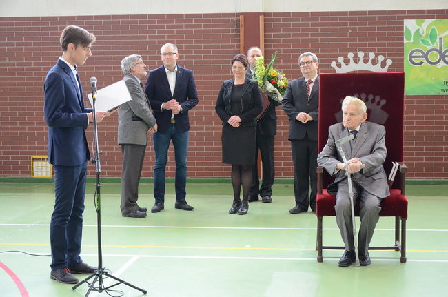 90 urodziny wśród uczniów (zdjęcia)