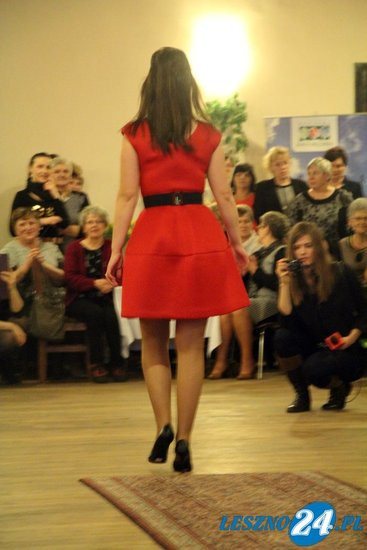 Panie zaprezentowały się na wybiegu w Nowej Wsi (wideo i zdjęcia)