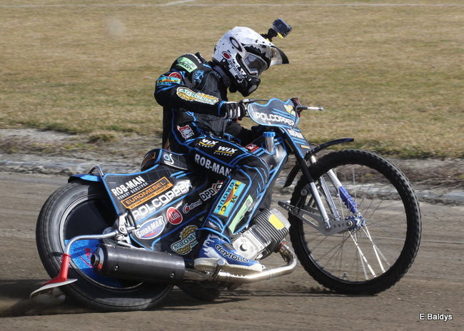 Byki na torze! ( zdjęcia)