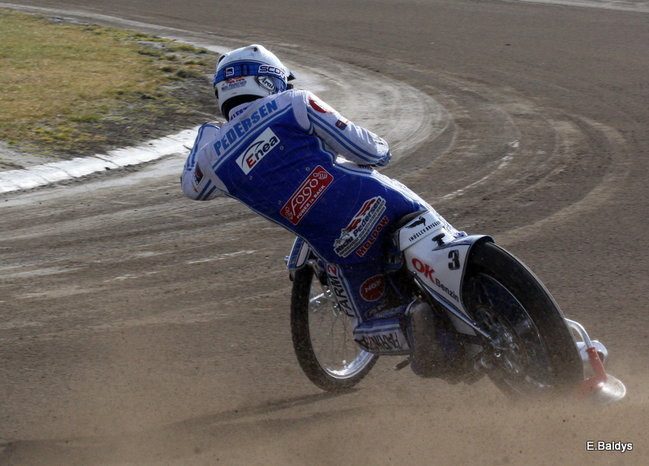 Byki na torze! ( zdjęcia)