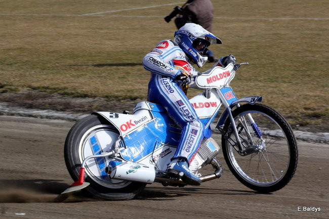 Byki na torze! ( zdjęcia)