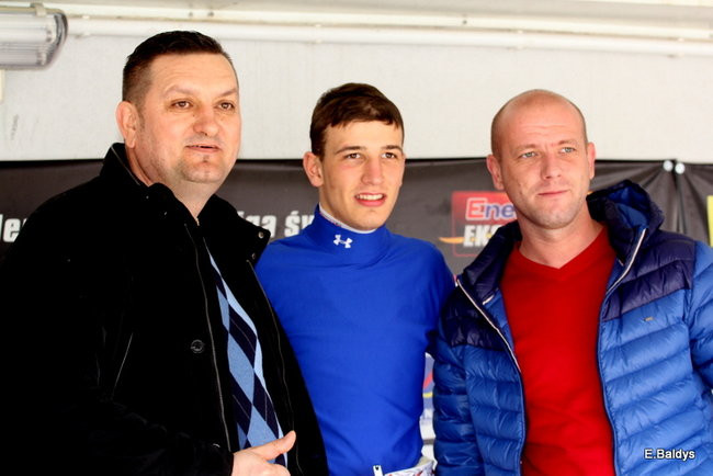 Byki na torze! ( zdjęcia)