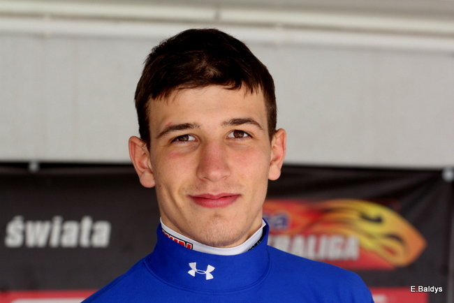 Byki na torze! ( zdjęcia)