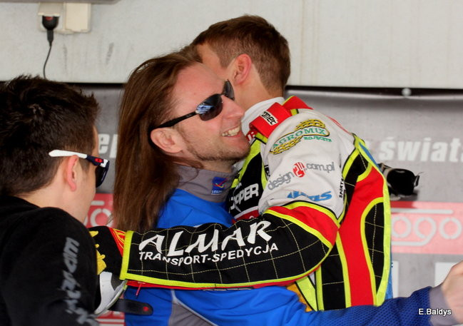 Byki na torze! ( zdjęcia)