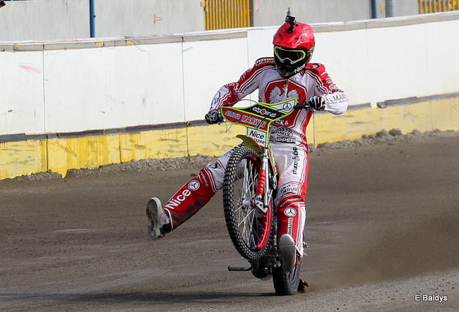 Byki na torze! ( zdjęcia)