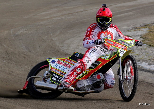 Byki na torze! ( zdjęcia)