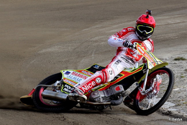 Byki na torze! ( zdjęcia)