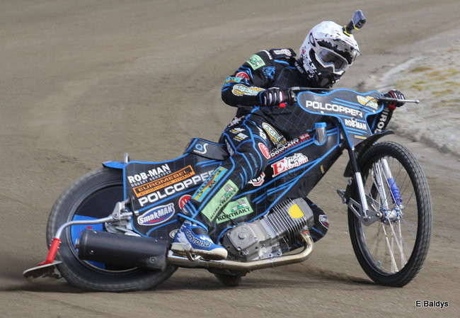 Byki na torze! ( zdjęcia)