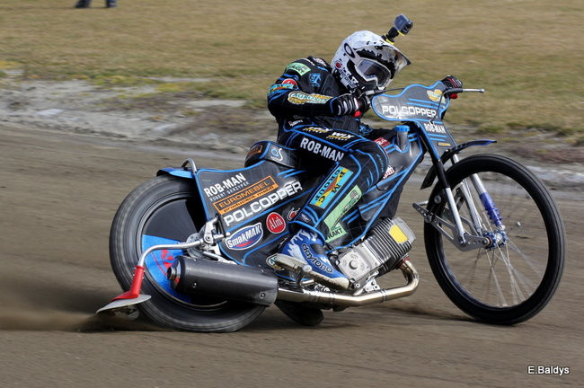 Byki na torze! ( zdjęcia)