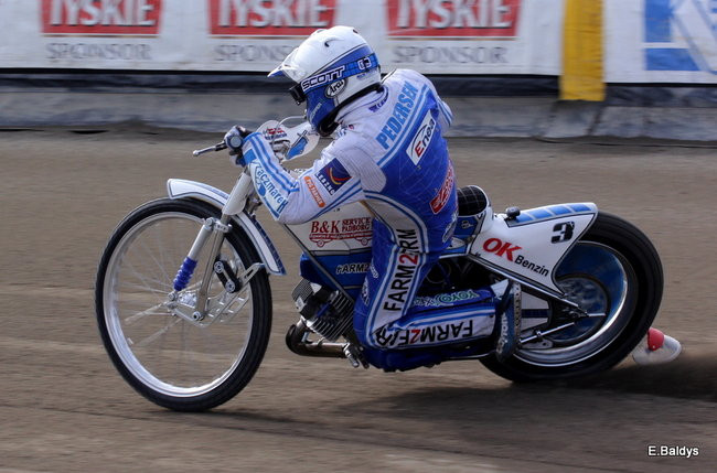 Byki na torze! ( zdjęcia)