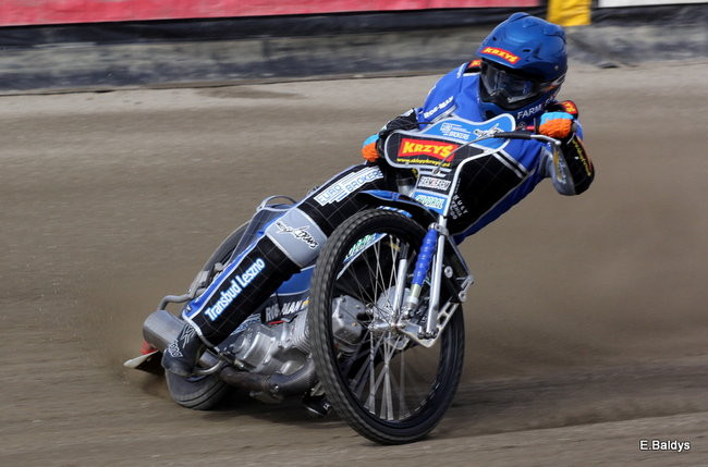 Byki na torze! ( zdjęcia)