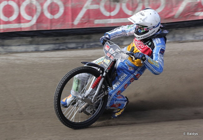 Byki na torze! ( zdjęcia)